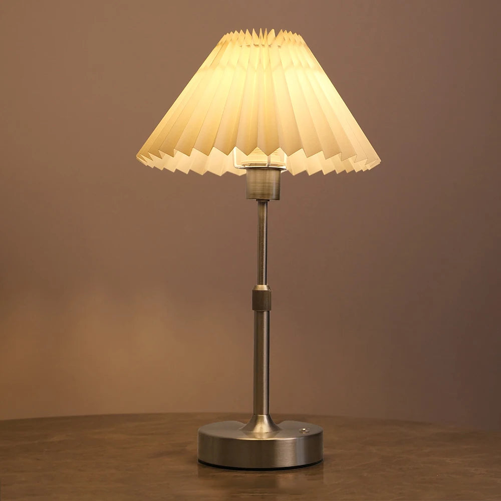 Tivora Élan Pleated Lamp