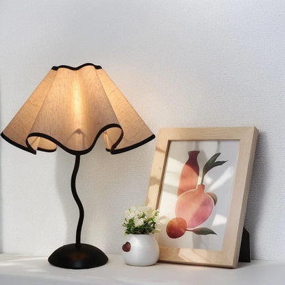 Tivora Amélisse Traditional Lamp