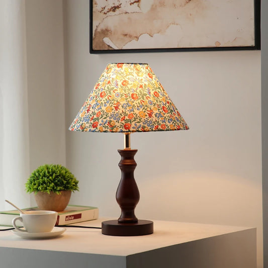 Tivora Florenne Traditional Lamp