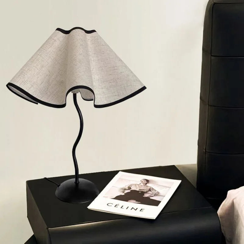 Tivora Amélisse Traditional Lamp